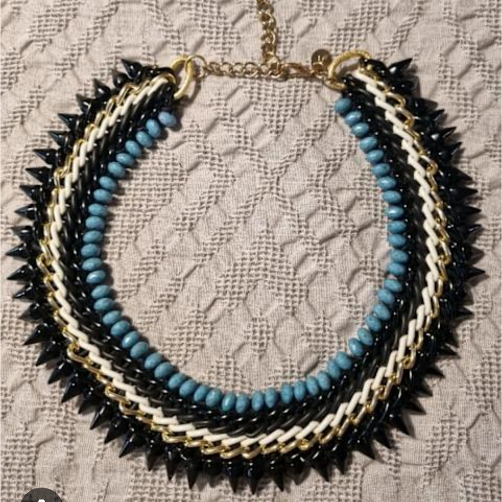 Stella & Dot Tempest bib necklace, Boho, Gith, Beaded